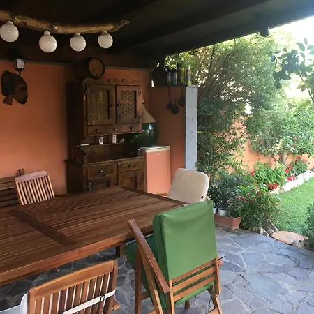 Guest ''sottocoperta'' Guest house Infernetto